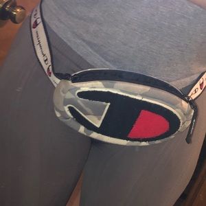 Champions fanny pack